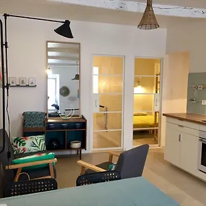 https://flat-in-the-historical-city-center.fr-provencehotel.com